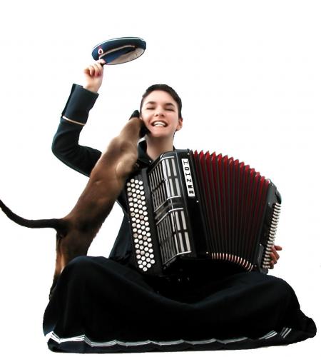 Jouons de l'accordéon.;.
